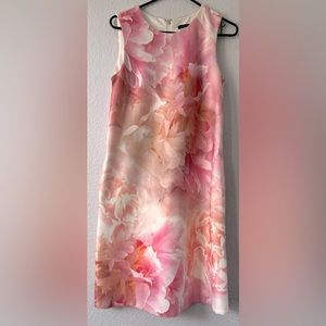 Tommy Hilfiger Size 4